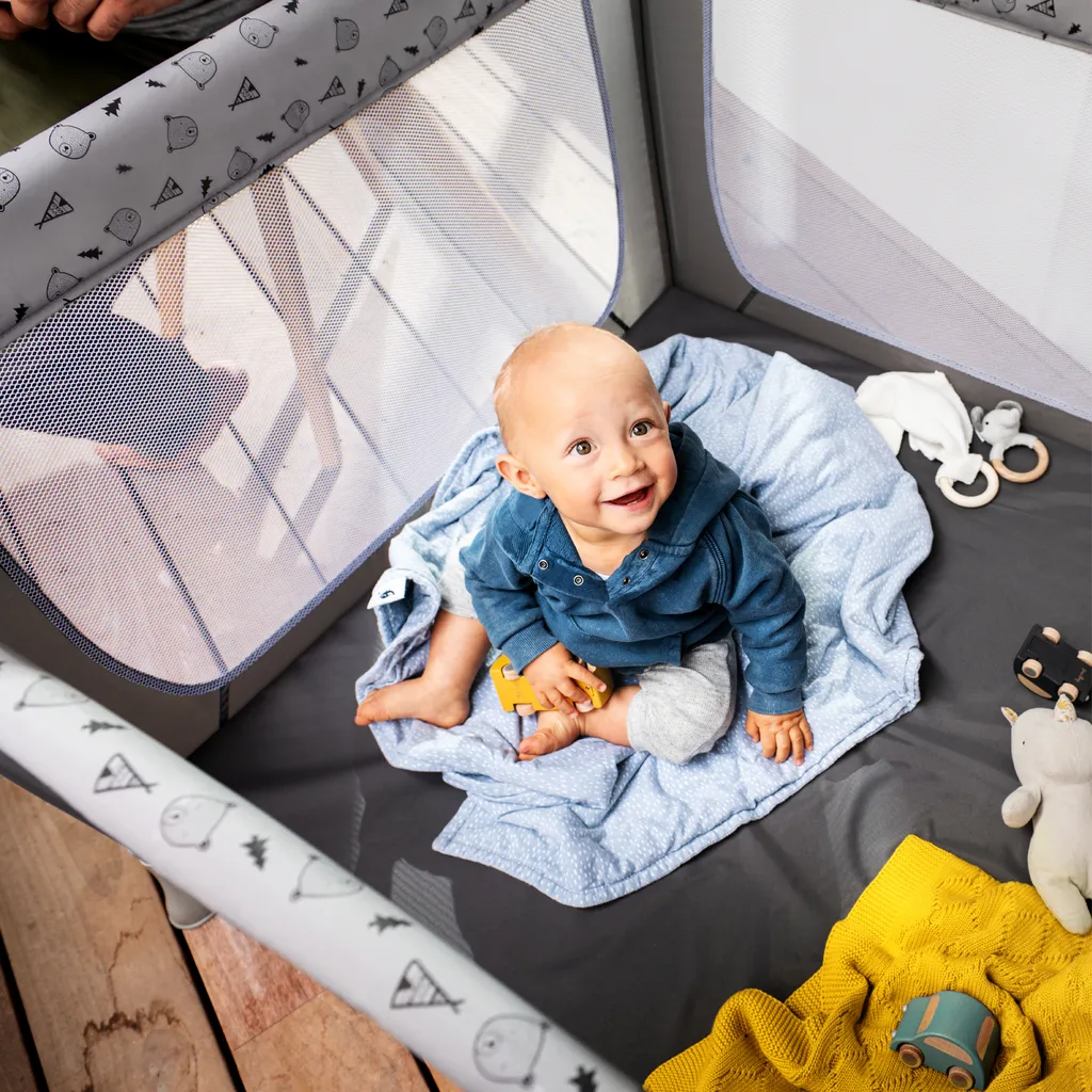 Hauck Sleep N Play SQ Nordic Grey – Bild 9