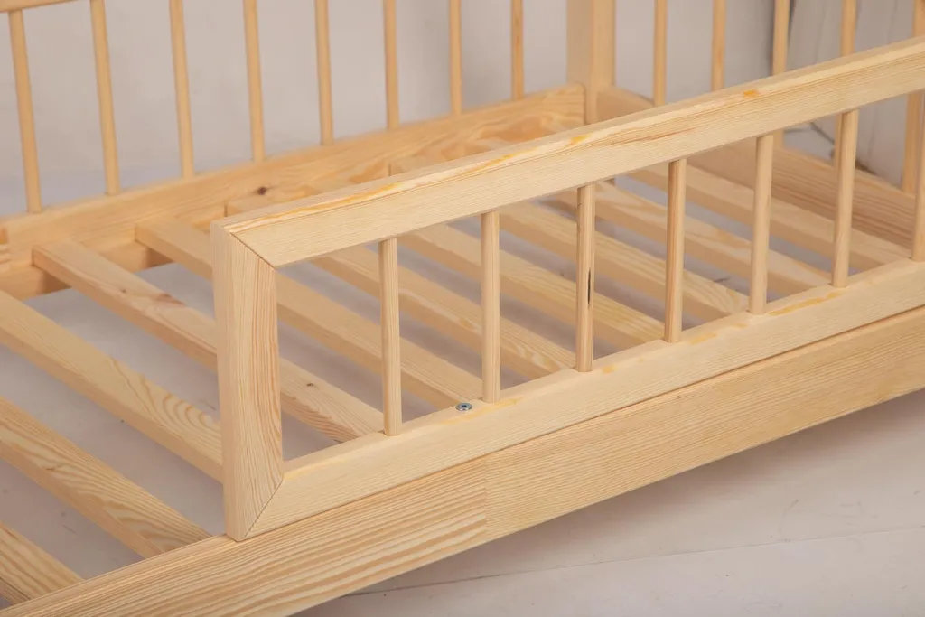 NEW Hausebett Lena-200x140- Kieferholz Kinderbett Mit Rausfallschutz -mit Rundstäben. – Bild 6