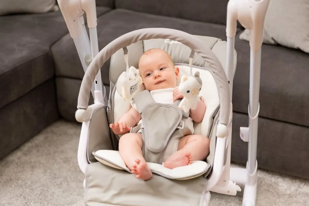 Fütterungsstuhl + Indigo Hellgrau Schwung – Bild 11